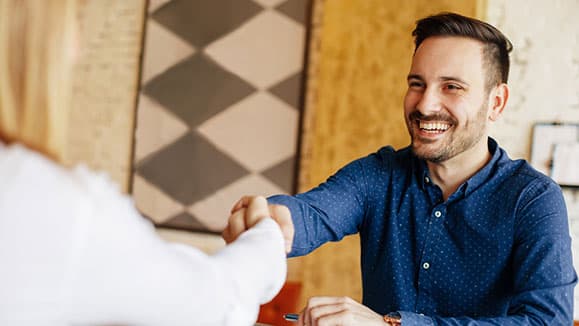 Installation de votre store : Pourquoi faire appel à un professionnel ?